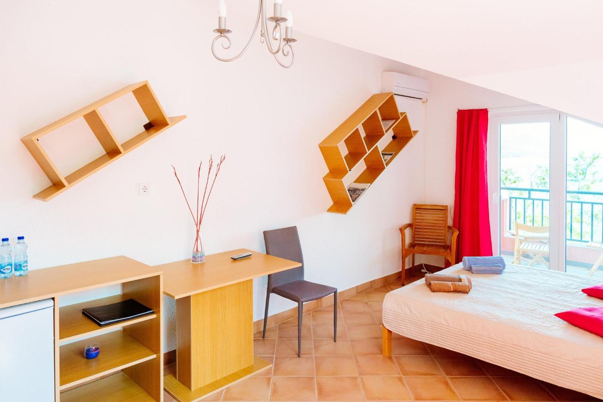 Odessa Mama Apartment Bijela Phòng bức ảnh