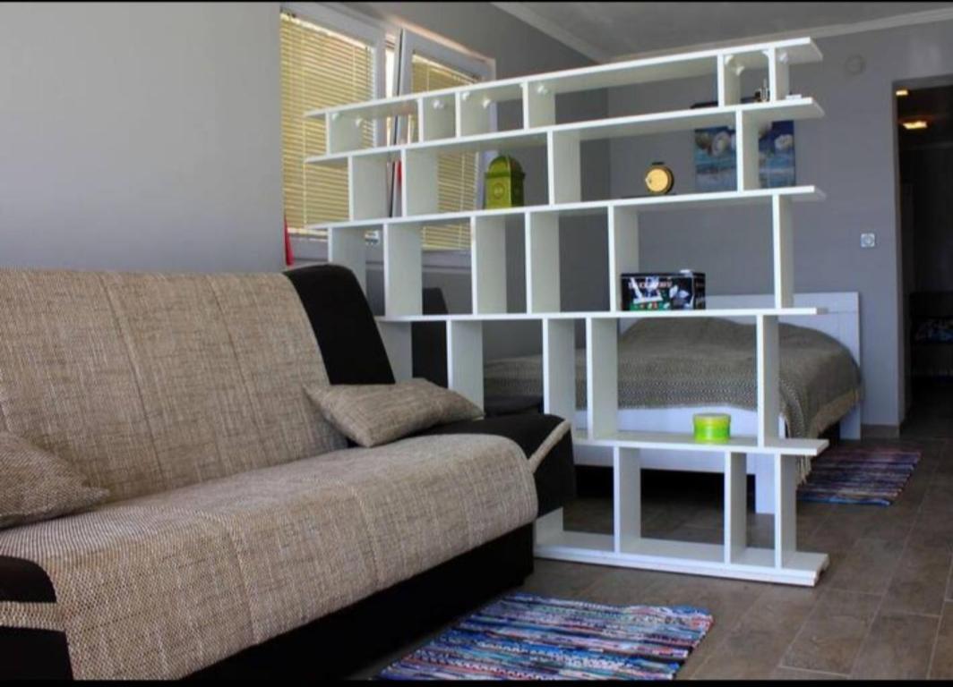 Odessa Mama Apartment Bijela Ngoại thất bức ảnh